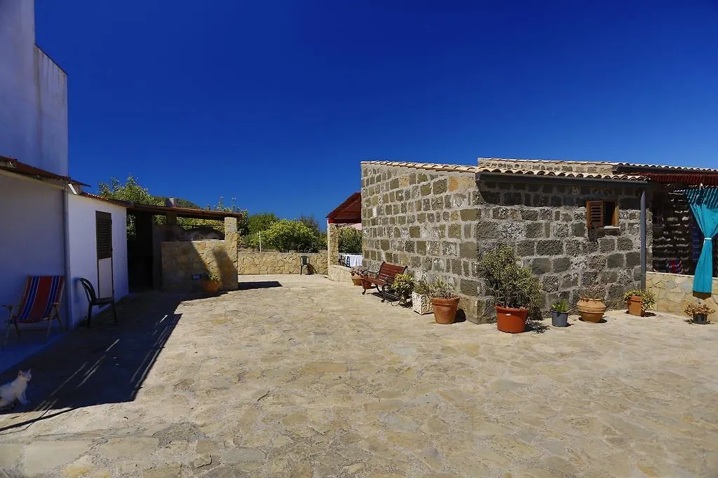 Case Vacanze La Cernia Bruna Holiday home Isola di Ustica